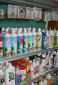 Grooming supplies at Lyons Kennels.